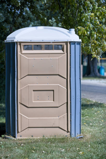 Best Portable restroom trailer rental  in Almont, MI